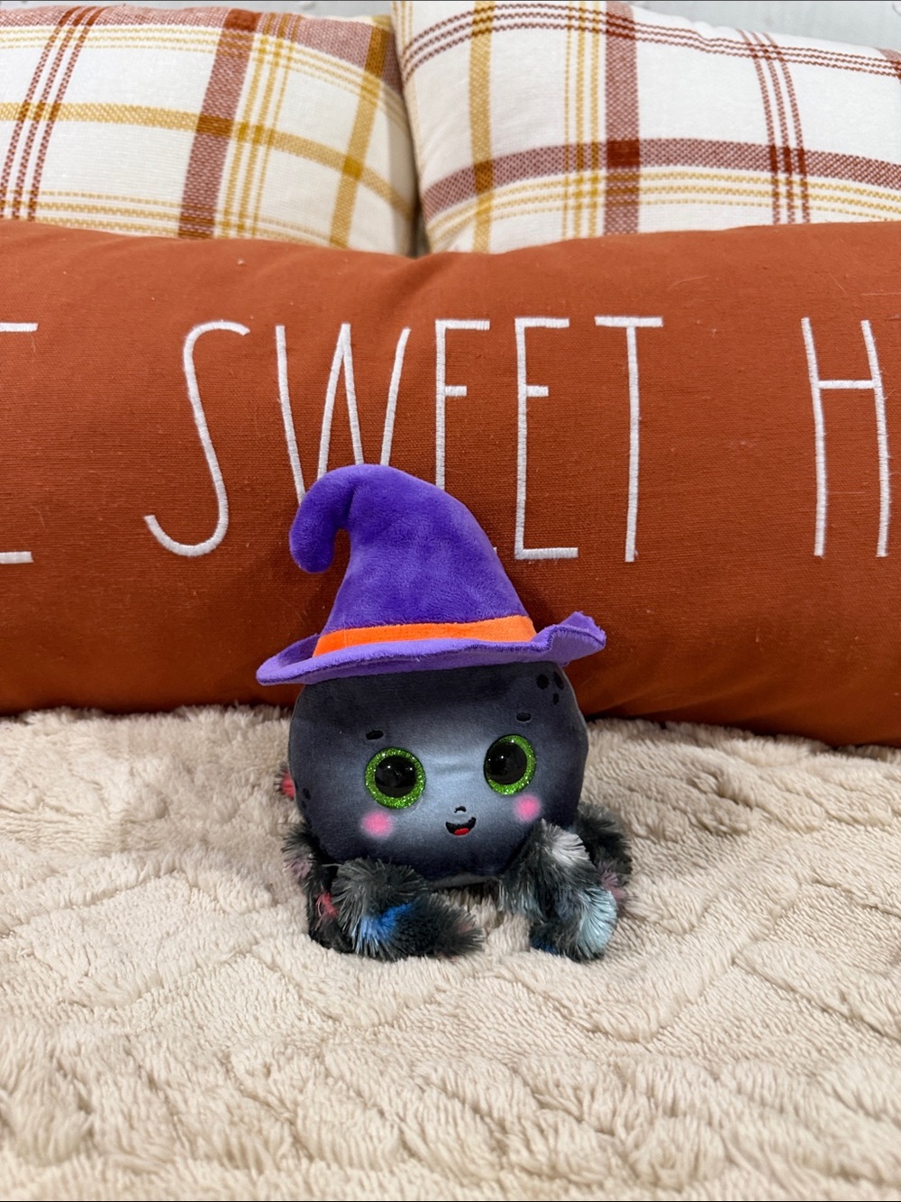 Ty weaver Plush Halloween Gray Spider with Purple Witch Hat -